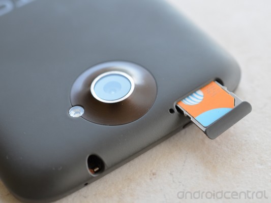HTC One X SIM HTC One X, premi��res impressions sur le smartphone haut de gamme