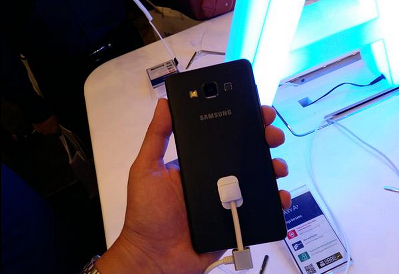 samsung galaxy a 7 plus