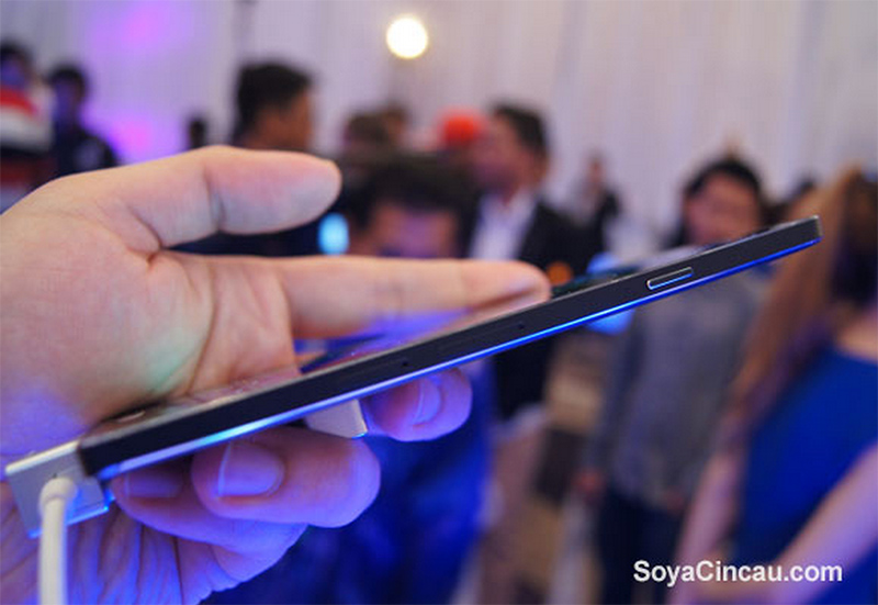Дизайн Samsung GALAXY A7 Дизайн Samsung GALAXY A7