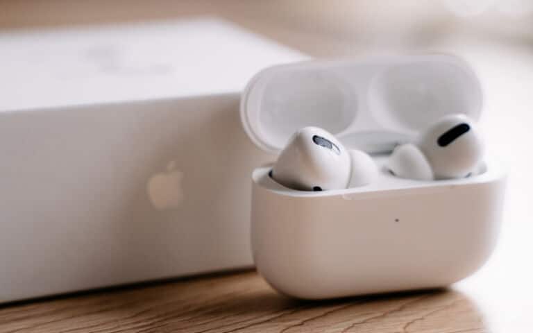 AirPods 3 et AirPods Pro 2 prix date de sortie nouveautés tout