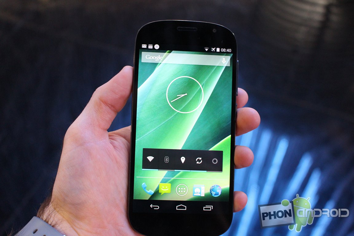 yotaphone 2 face