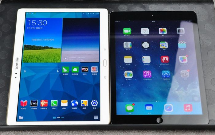 Galaxy Tab S vs iPad Air