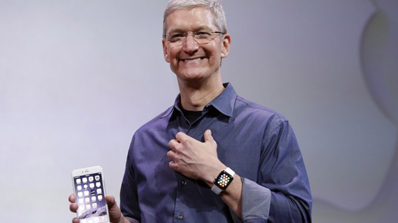 Apple watch tim cook applications concurrencer android wear