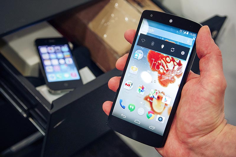iphone fini nexus 5