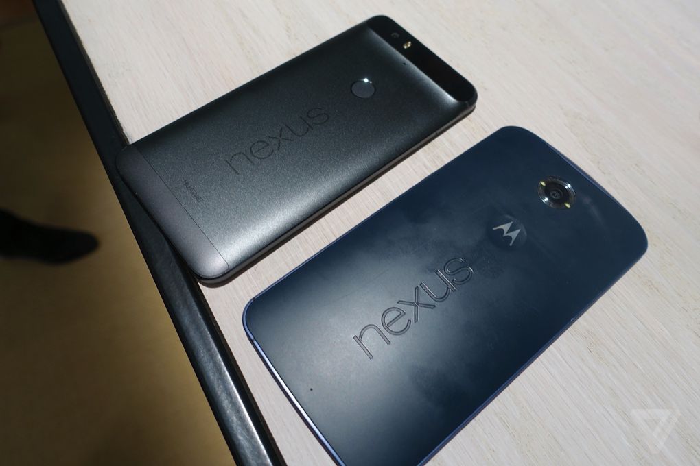 Le Nexus 6P à côté du Nexus 6