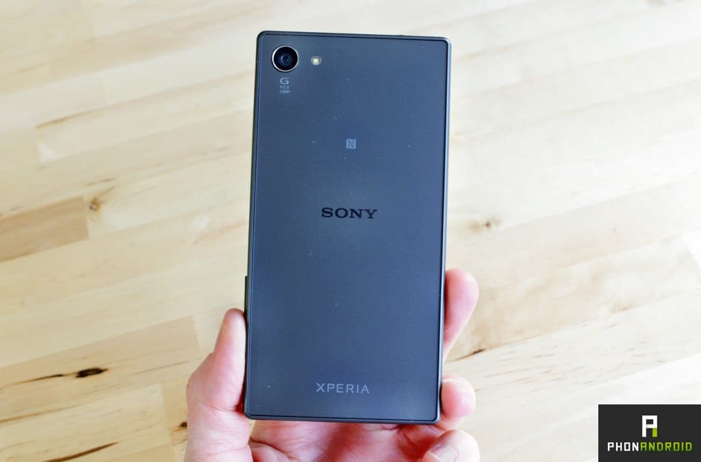 sony-xperia-z5-compact-taille