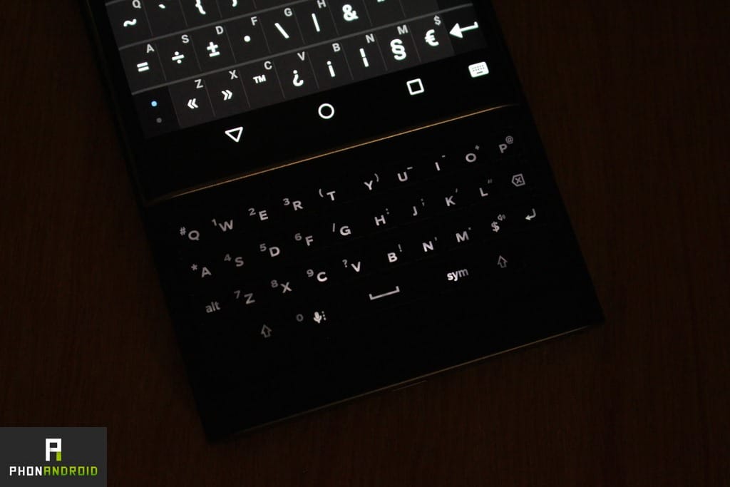 blackberry priv clavier retro eclaire