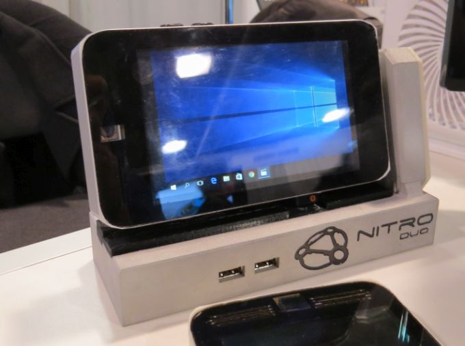 nitro duo pc smartphone