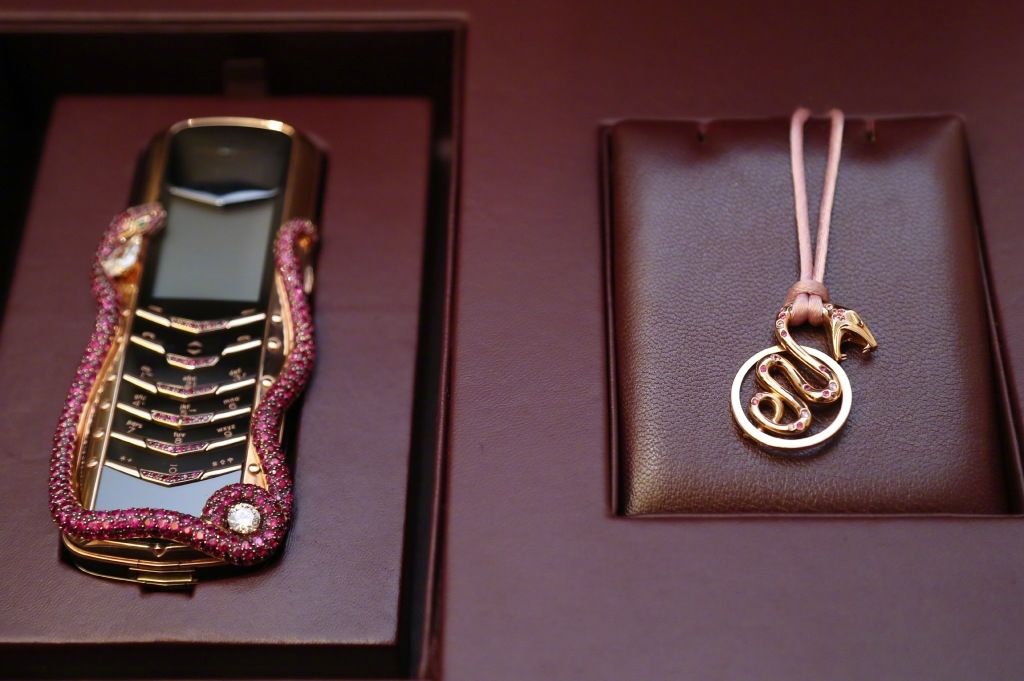 vertu, signature cobra, feature phone