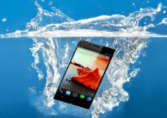 smartphones waterproof