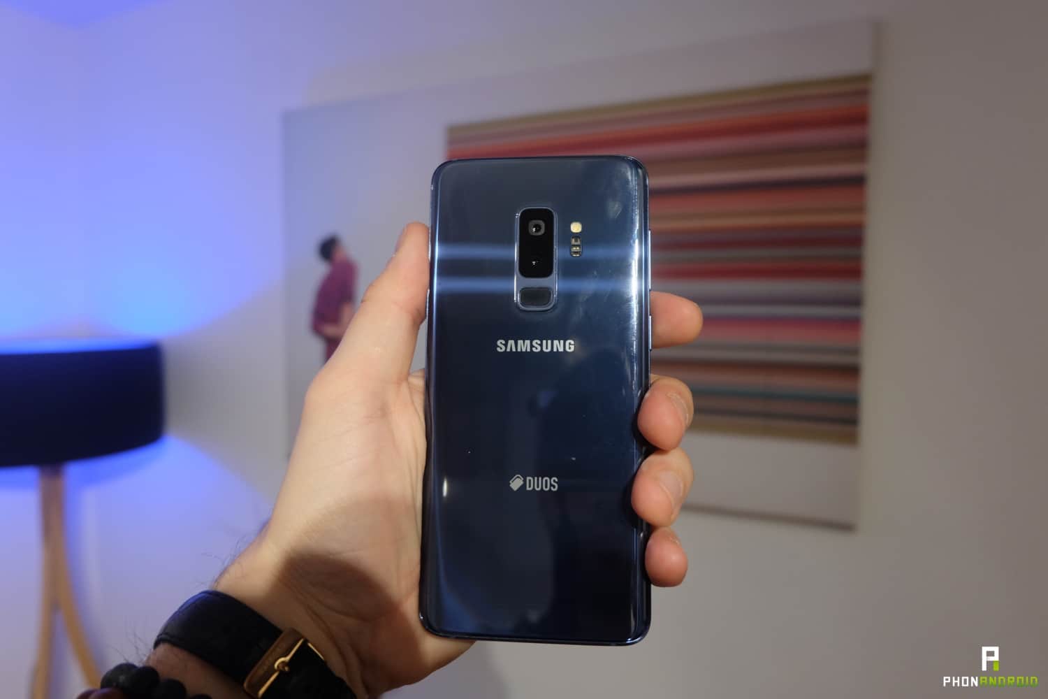 test galaxy s9 plus design traces doigts