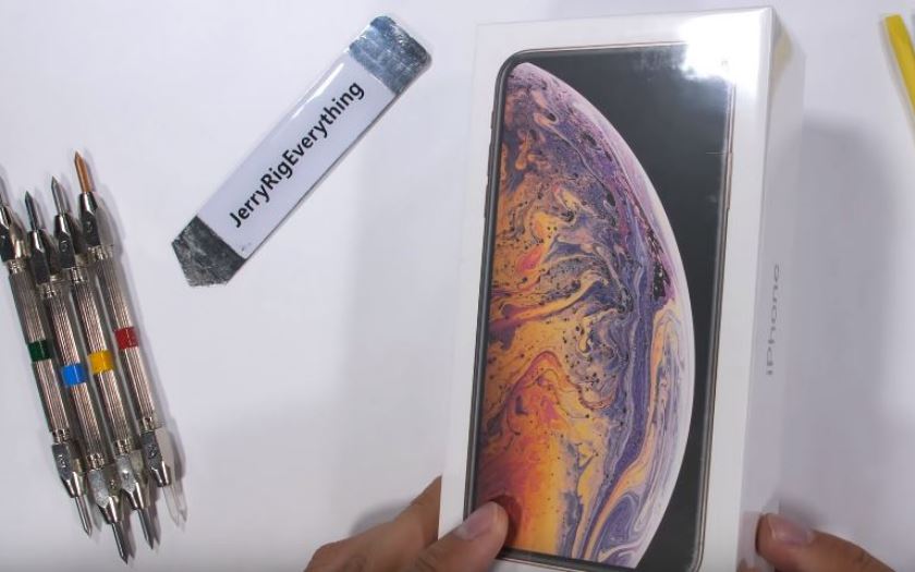 iphone xs max test resistance