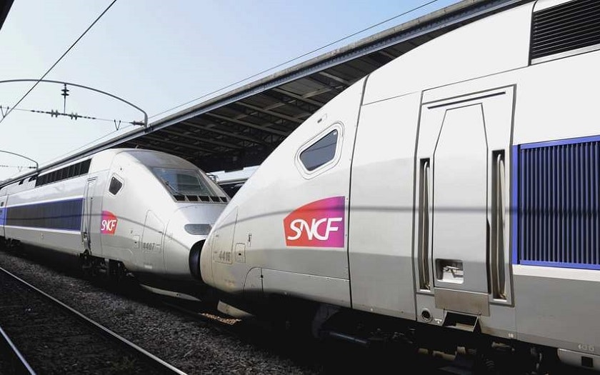 Réserver un billet SNCF sur Facebook