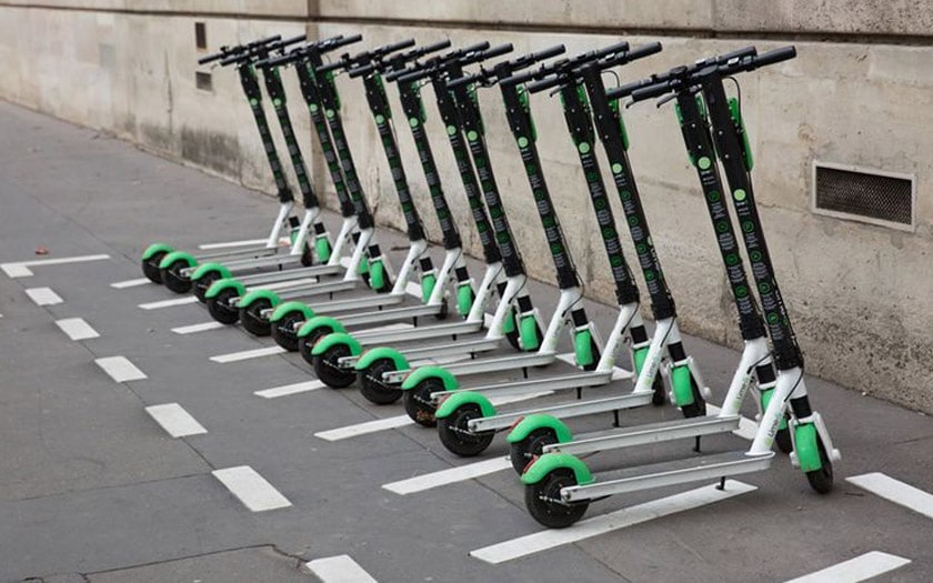 trottinettes électriques paris interdit stationnement trottoirs