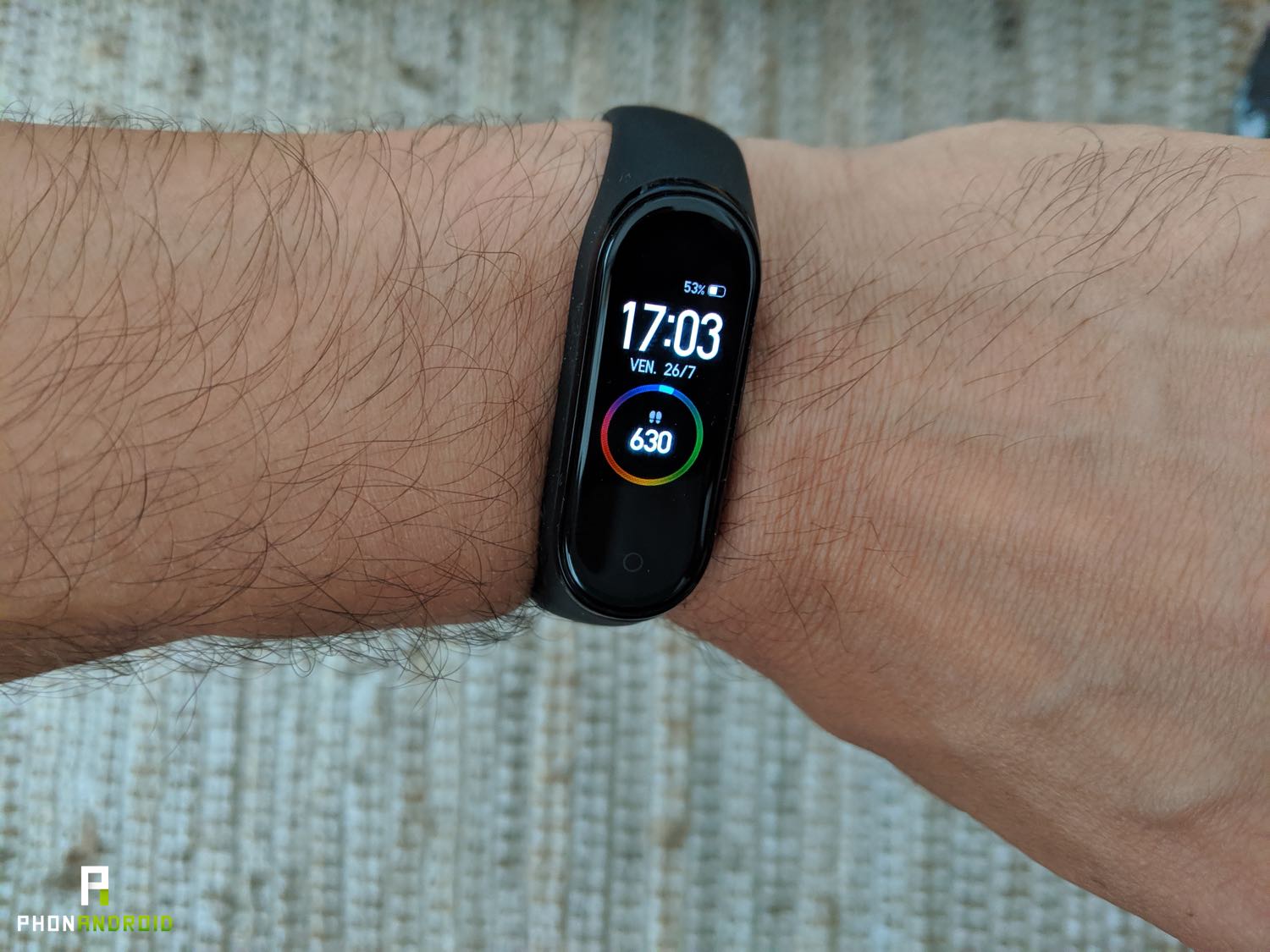 Test du Mi Band 4 de Xiaomi : que vaut un bracelet connecté à 40 euros ?