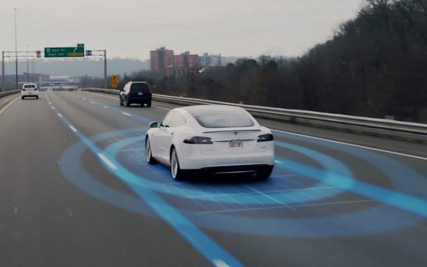 Tesla conduite autonome