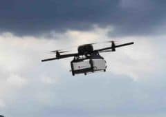 la poste drone livraison montagnes