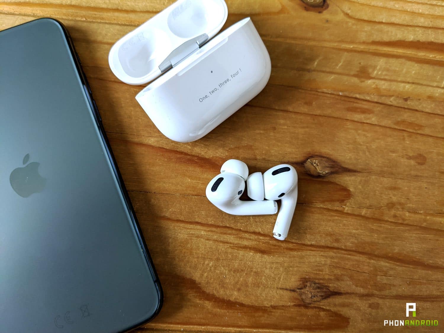 test airpods pro iphone