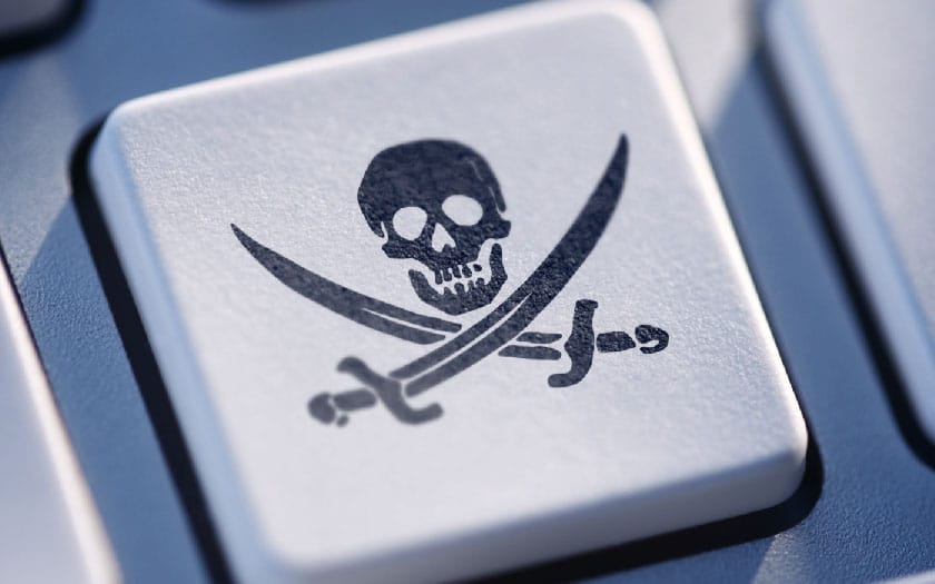 sitio pirata seriesfreu creador multado con 6 meses