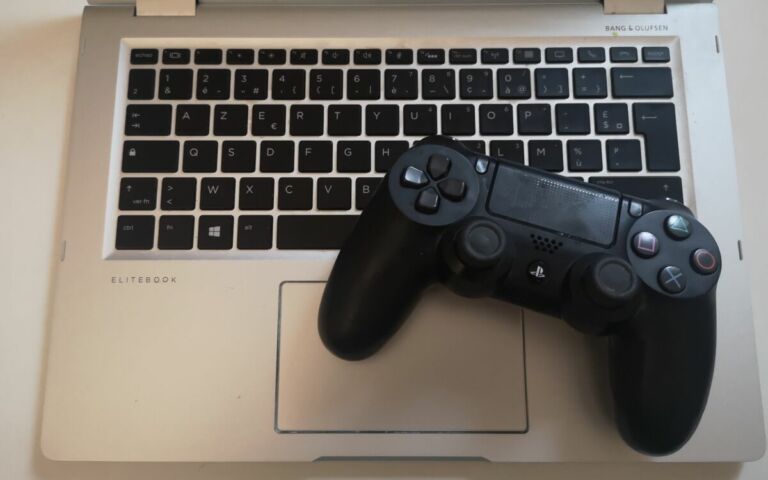 Comment connecter une manette PS4 à un PC