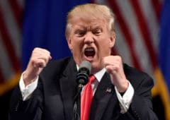 donald trump agressivement