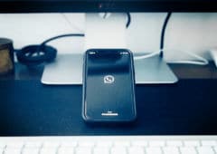 smartphone whatsapp