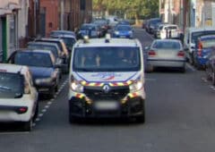 google maps policer doigt honneur car