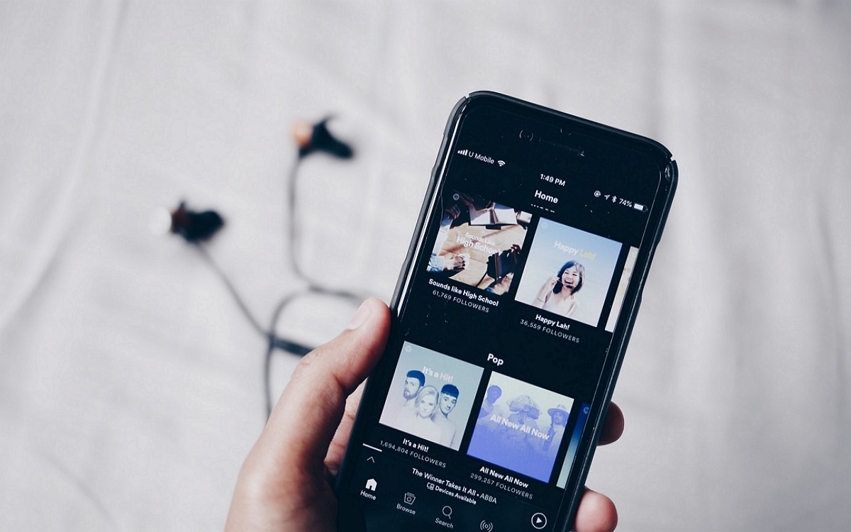 Spotify smartphone