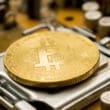 bitcoin mineurs volent électricité