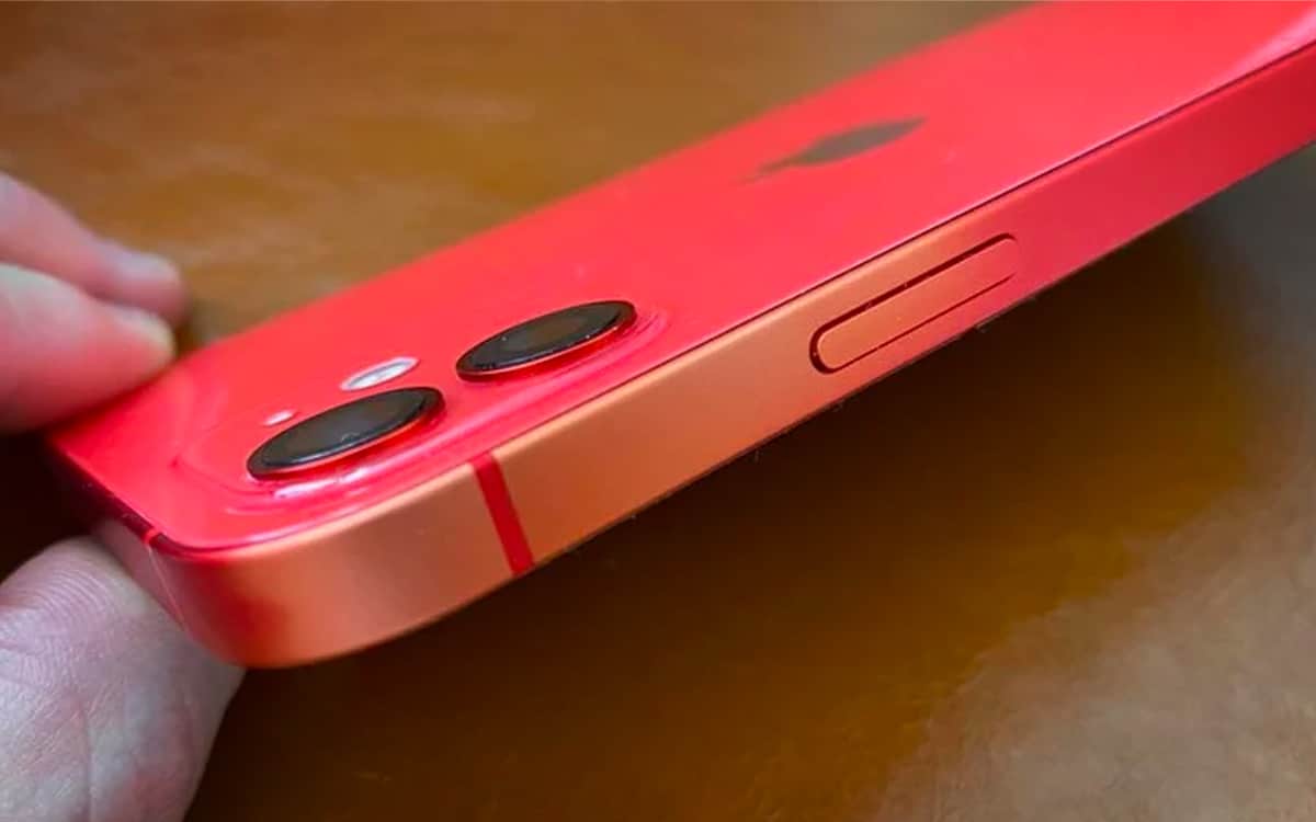 iPhone 12 Red Châssis décoloration