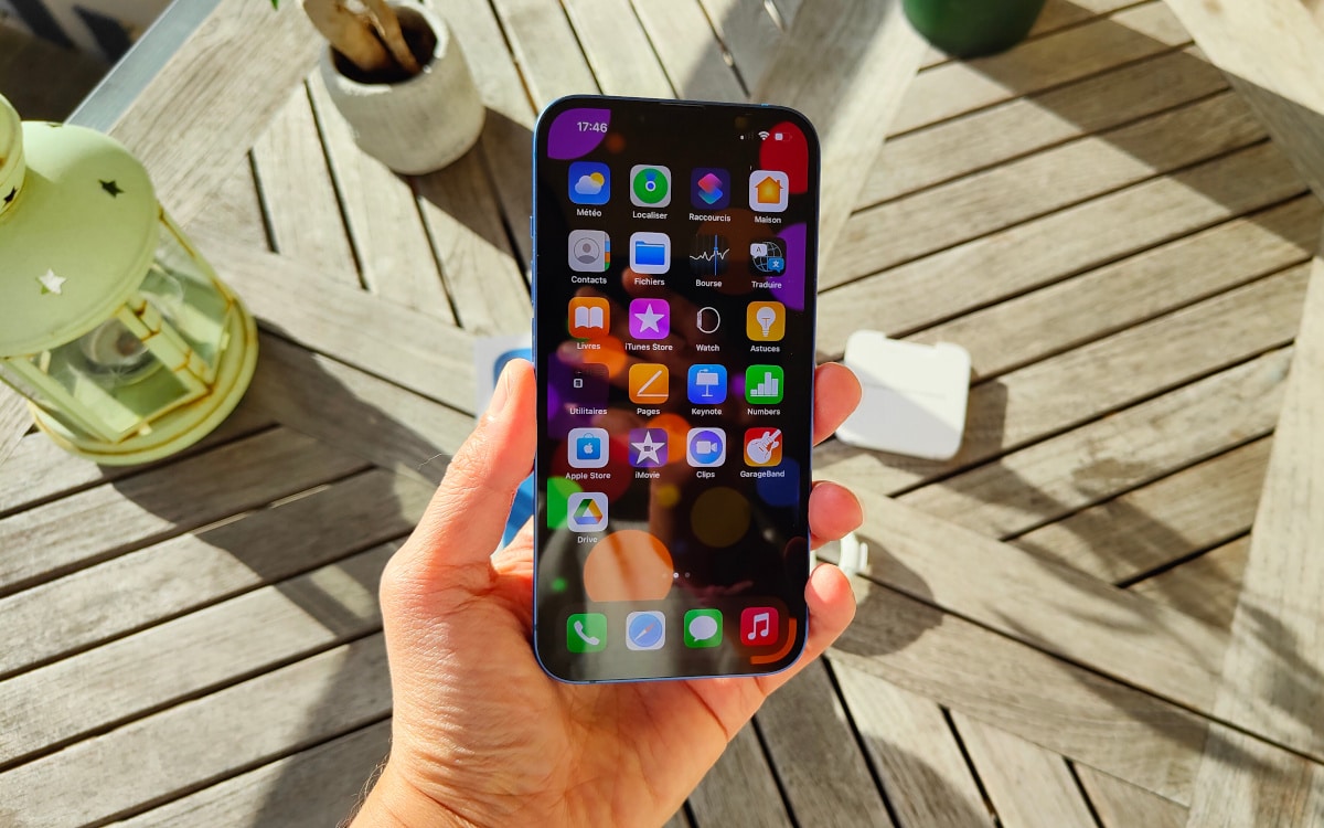 Protégez votre nouvel iPhone de manière élégante et colorée avec cet  accessoire à moins de 2 euros - Le Parisien