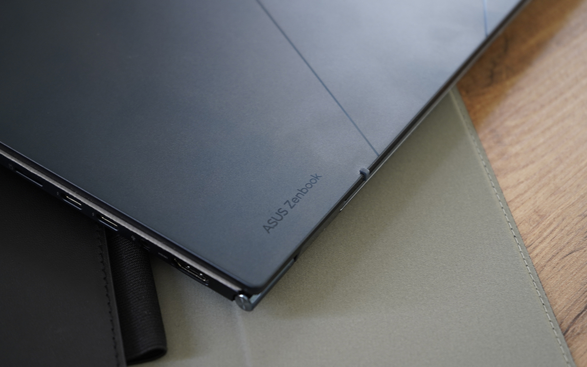 Test Asus Zenbook 14 OLED UX3402Z