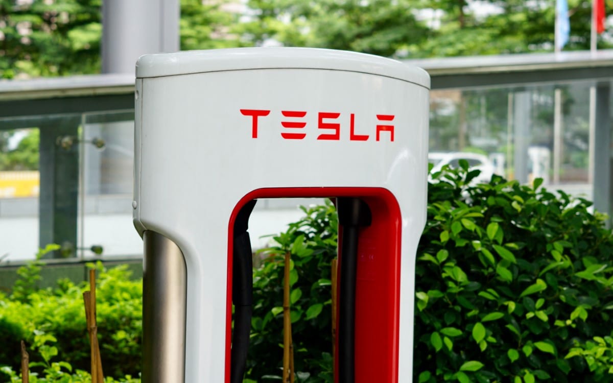 Tesla Lowers Prices At Superchargers And Announces Off peak Hours 