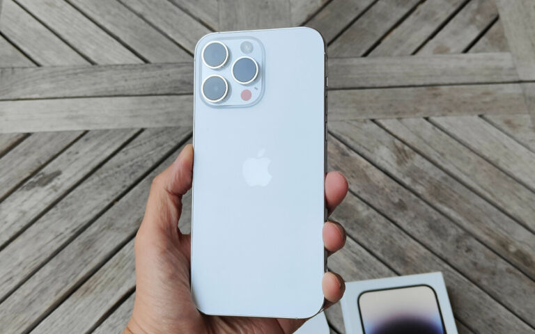 Écran iphone 14 pro max HD+ - Téléphones & Objets connectés