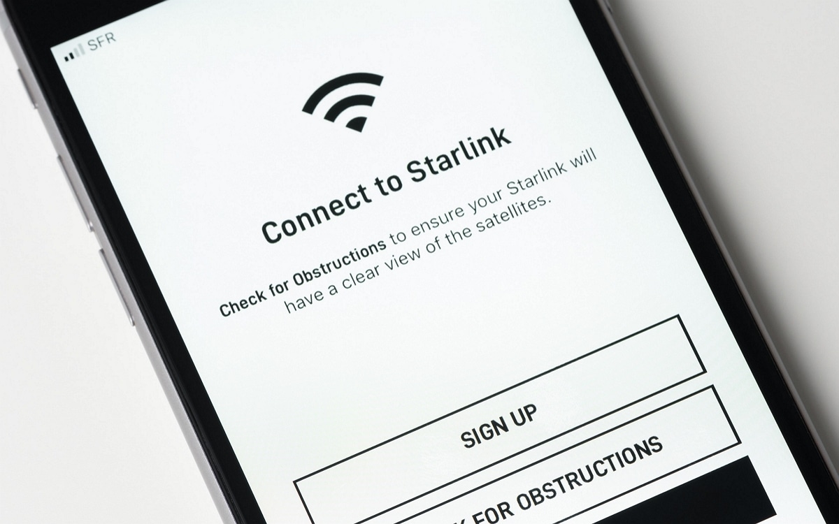 Starlink smartphone