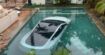 Tesla : il confond le frein et l'accélérateur, sa voiture finit au fond d'une piscine