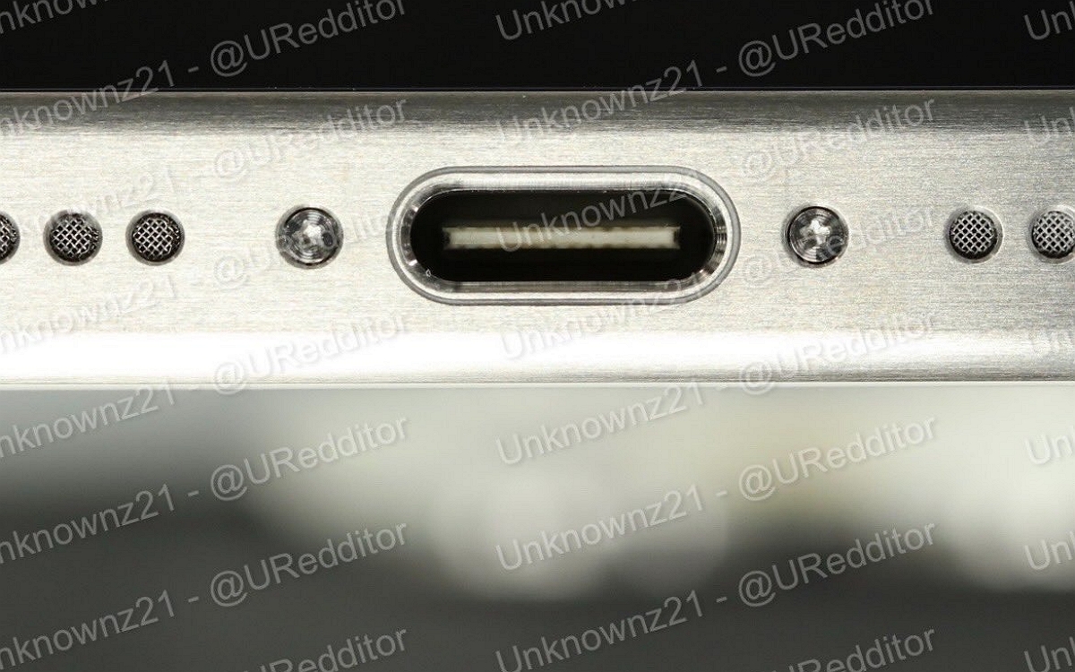 iPhone 15 Pro USB-C