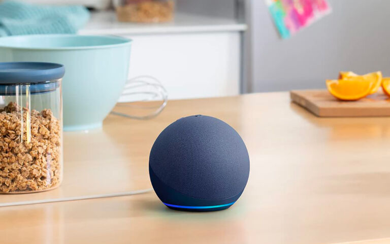 2024 - Echo Dot 5, Amazon's connected speaker at a mini price