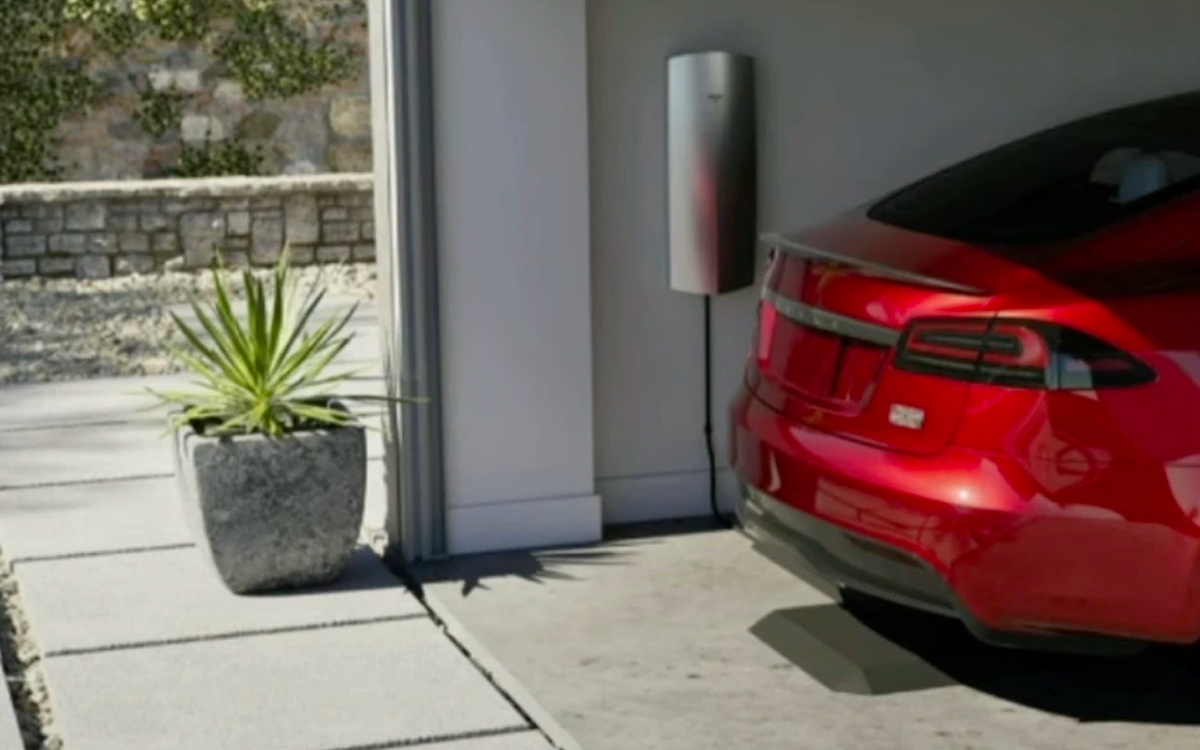 tesla projects fast wireless charging