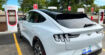 Tesla : les voitures électriques Ford obtiennent un accès au réseau Superchargeur